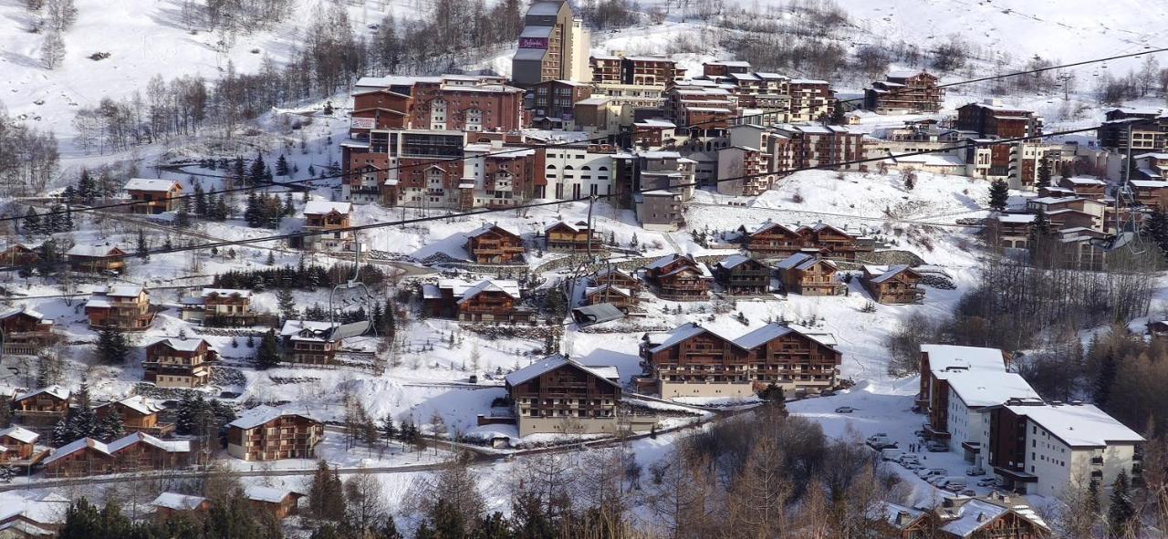 T2 Meublé Tourisme 3 étoiles TOUT CONFORT linge de lit-serviettes-ménage-parking privé avec superbe vue et au pied des pistes Les Deux Alpes Esterno foto