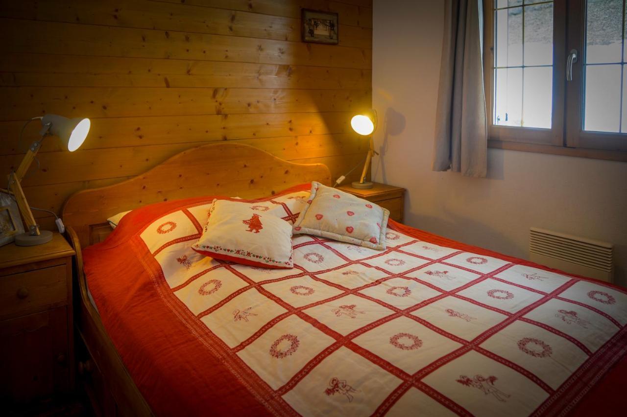 T2 Meublé Tourisme 3 étoiles TOUT CONFORT linge de lit-serviettes-ménage-parking privé avec superbe vue et au pied des pistes Les Deux Alpes Esterno foto