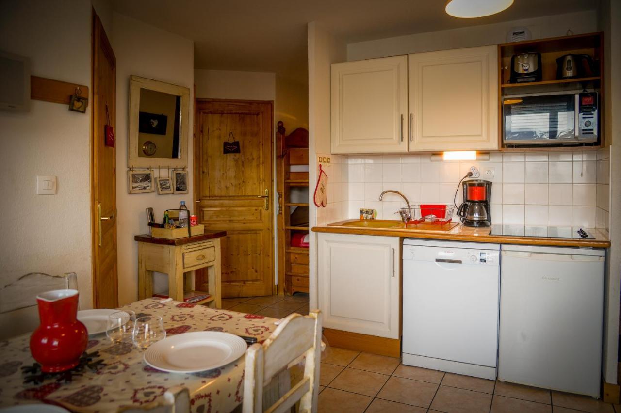 T2 Meublé Tourisme 3 étoiles TOUT CONFORT linge de lit-serviettes-ménage-parking privé avec superbe vue et au pied des pistes Les Deux Alpes Esterno foto