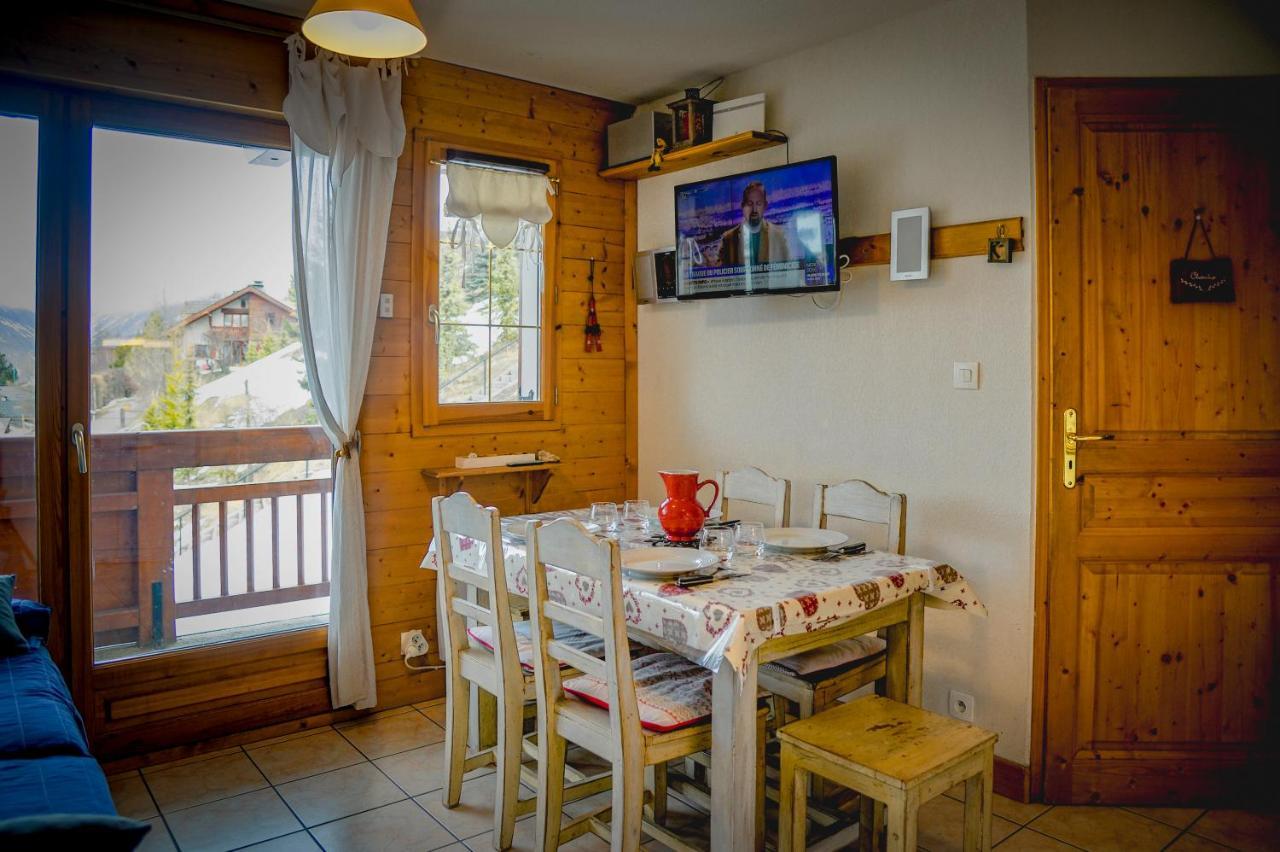 T2 Meublé Tourisme 3 étoiles TOUT CONFORT linge de lit-serviettes-ménage-parking privé avec superbe vue et au pied des pistes Les Deux Alpes Esterno foto